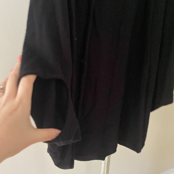 Forever 21 black top wrap - Picture 3 of 3